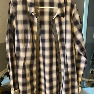 Women’s Lightweight Black/White/Red Plaid Button down flannel style Shirt